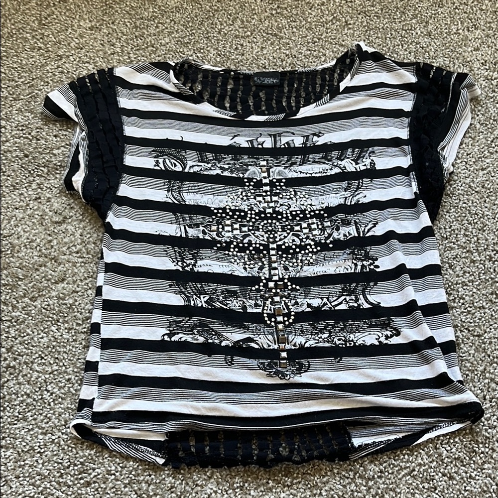 Day trip Striped Black and White Graphic Tee